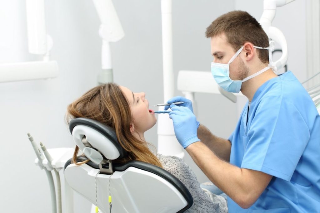 quanto-ganha-um-dentista-nos-eua-imigrefacil-1024x683.jpg